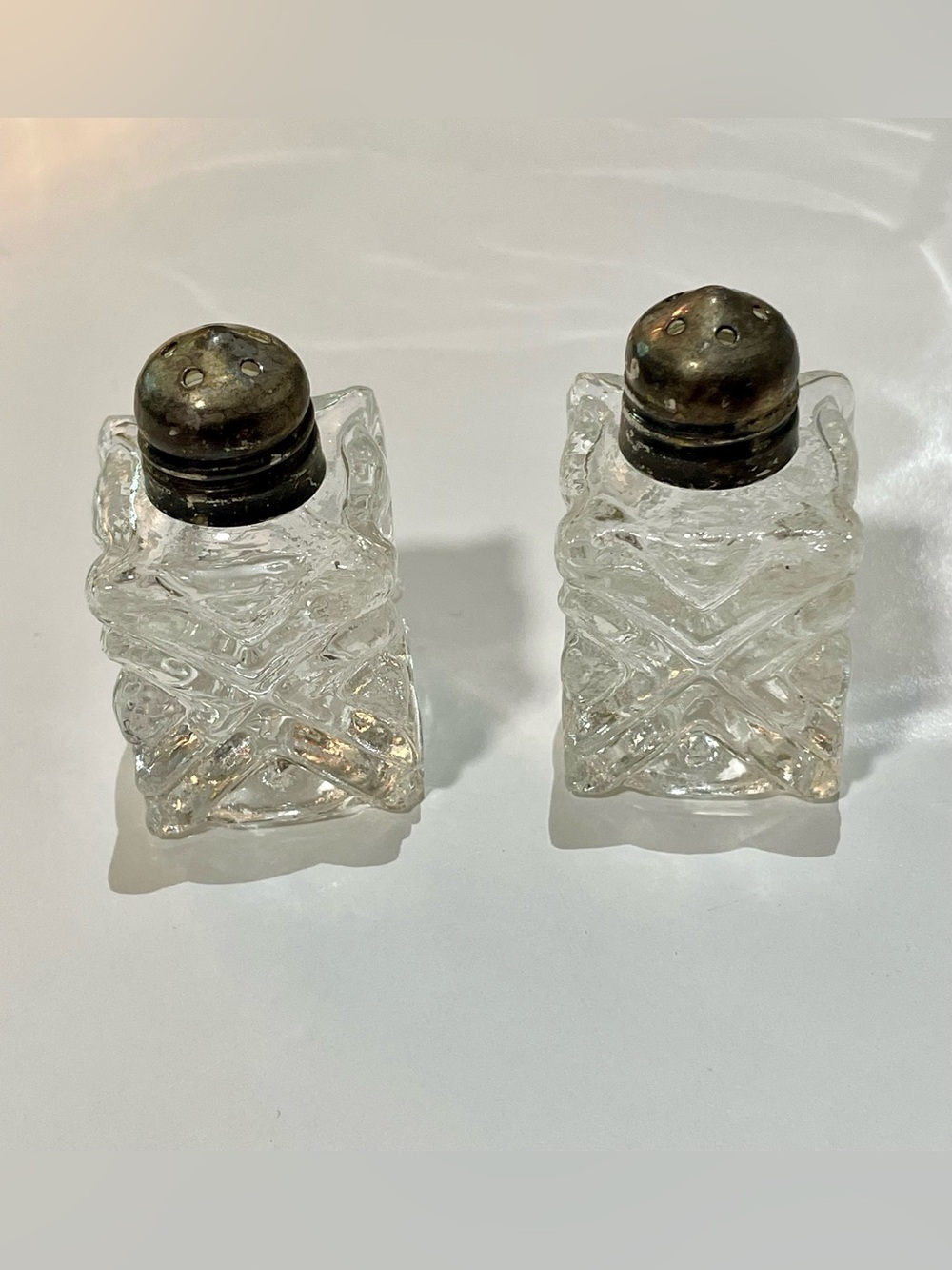 Vintage Star Glass Works Faceted Glass Salt & Pepper Shaker Set